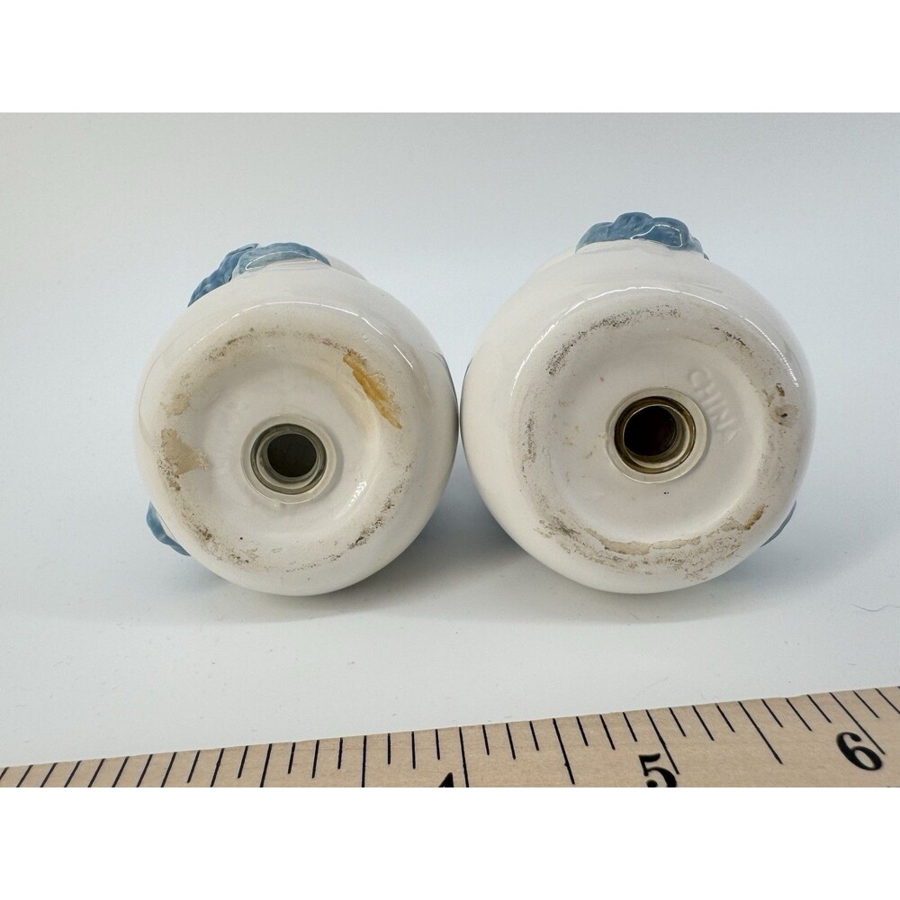 Ceramic Hugging Snowmen Salt & Pepper Shakers Blue White Winter Set - Picture 12 of 12